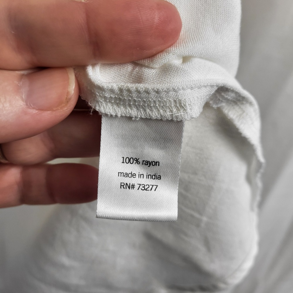 NWT EVRI Womens 0X White Button Front Blouse Short Sleeve Rayon Top Plus - Picture 4 of 7